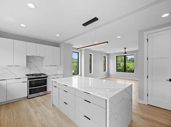 4824 Ingersoll Ave #4824, Des Moines, IA 50312