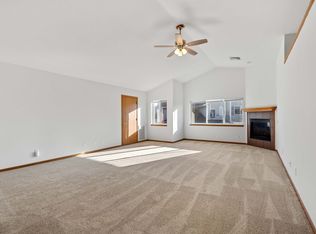 911 Harper Dr #917, Verona, WI 53593