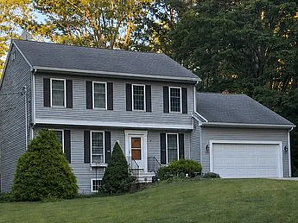 38 Lake St, Spencer, MA 01562
