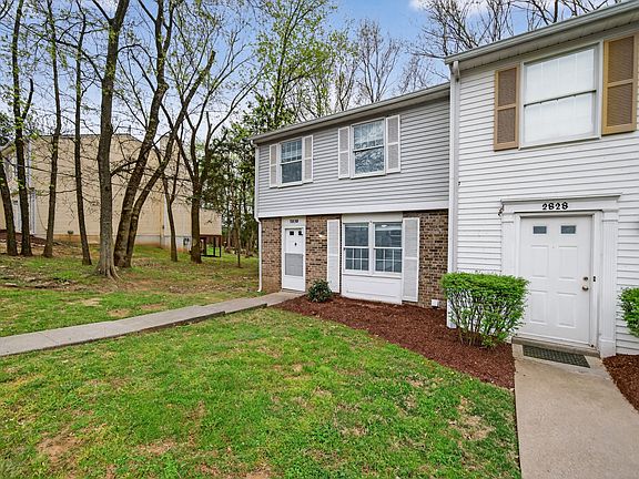 2nd image of 2830 Lake Forest Dr