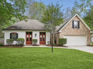 2326 Crossing Ct, Mandeville, LA 70448
