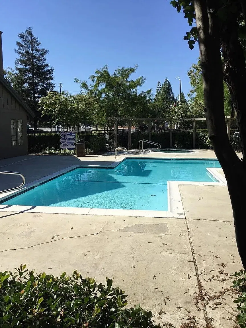 2 bed, 757 sqft, $2,800 — Photo 3