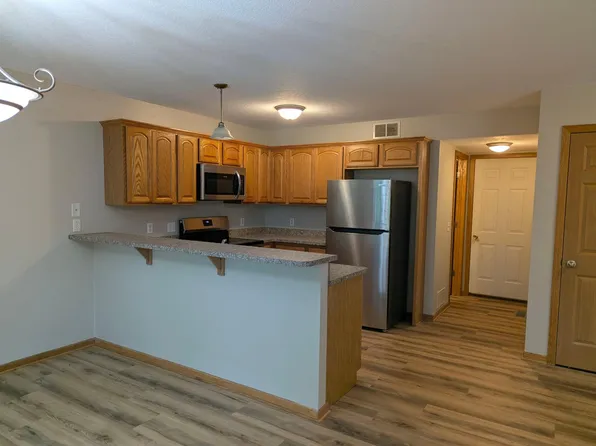 833 Glen Ter, Newport, MN 55055