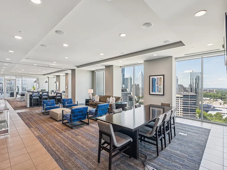 SkyHouse Buckhead — Photo 17