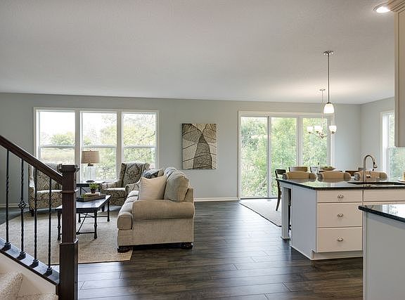 4th image of 12362 Peony Ln