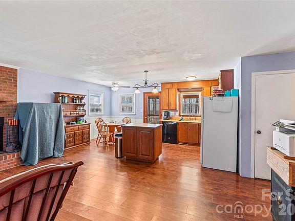 4th image of 8615 Lochinvar Dr