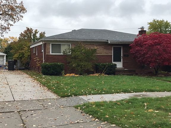 3rd image of 21228 Centennial St