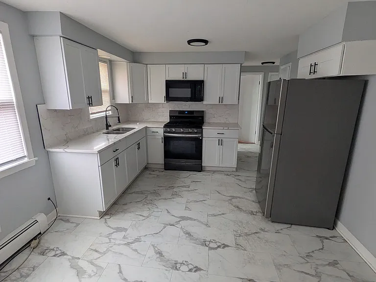 6212 W Montrose Ave #1R — Photo 13
