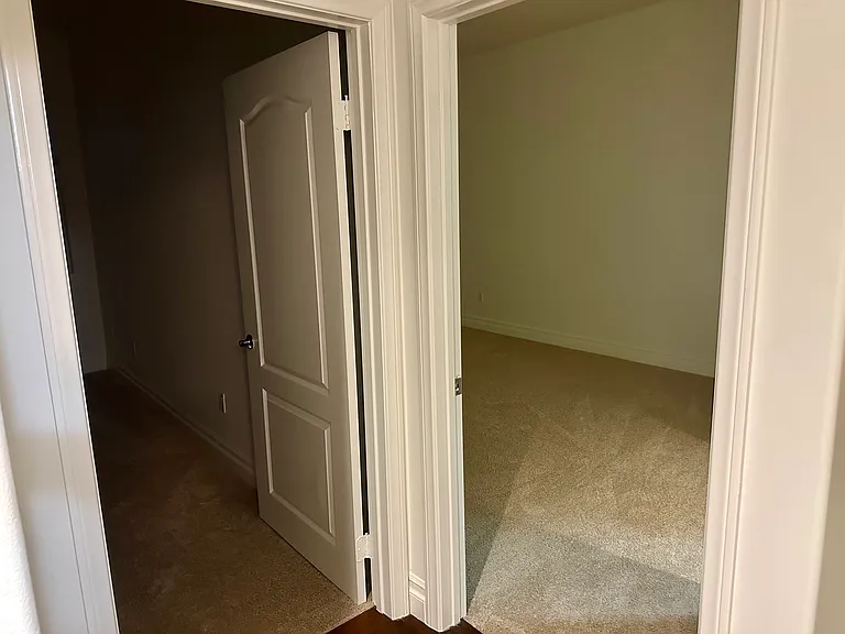 917 S New Hampshire Ave #211 — Photo 8