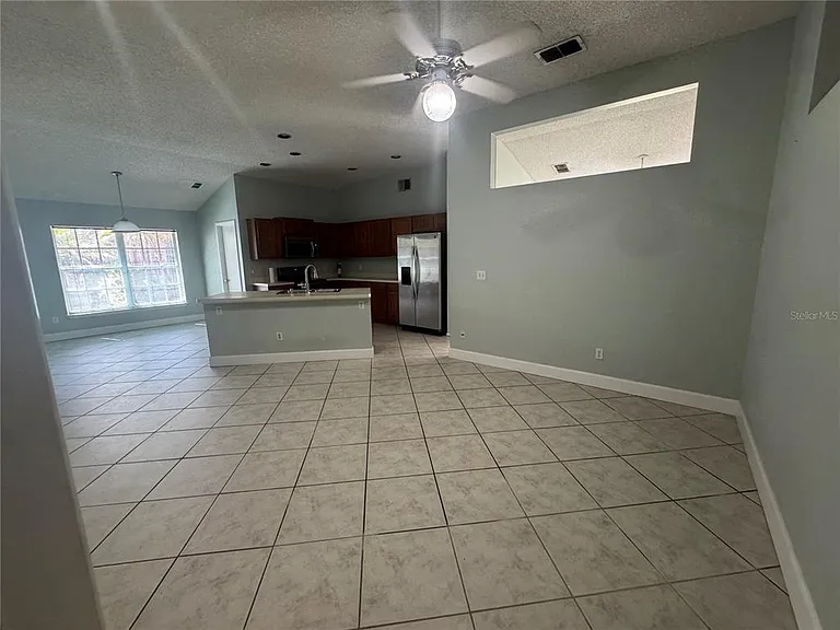 10941 Mill Pond Way — Photo 3