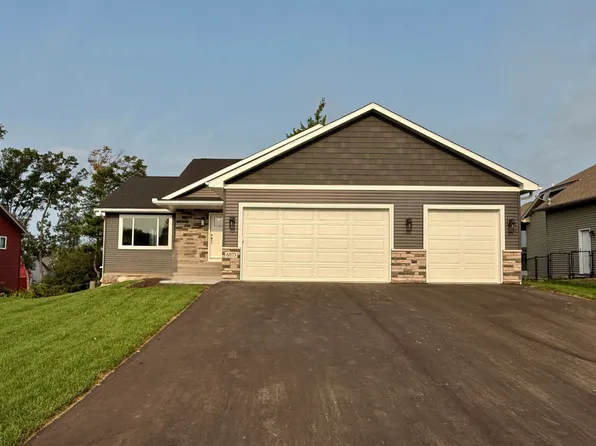 6073 Fuller Cir, Wyoming, MN 55092