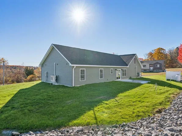 1 Sunrise Drive, Hallowell, ME 04347