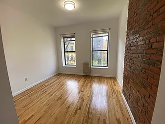 Rented by Jeffrey Mosczyc, LREB