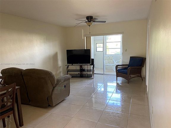 3rd image of 2721 Garden Dr N APT 108