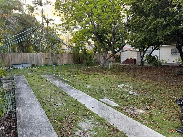 3600 SW 26th St — Photo 26