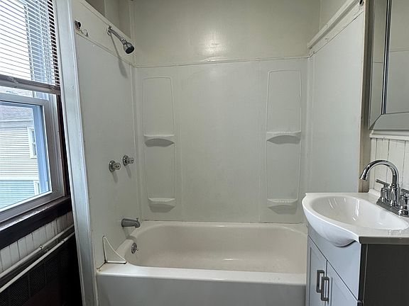 2nd image of 79-81 Fales St #2