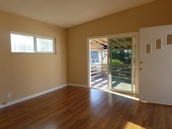 2nd image of 906 S Marengo Ave