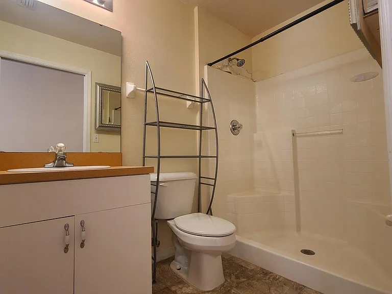 1018 Grand Hickory Cir — Photo 10
