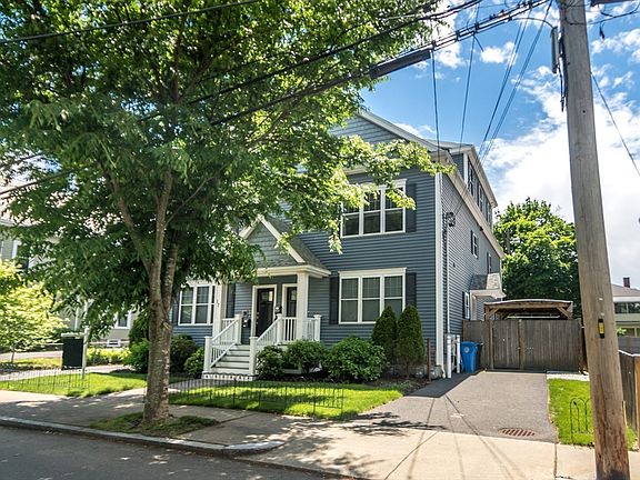 4th image of 17 Washington Ave #4