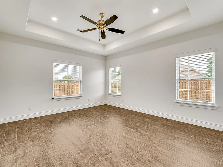 1100 Brandon Way — Photo 12