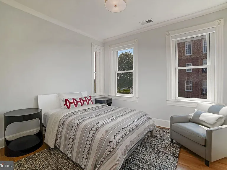 3348 Prospect St NW #5 — Photo 5
