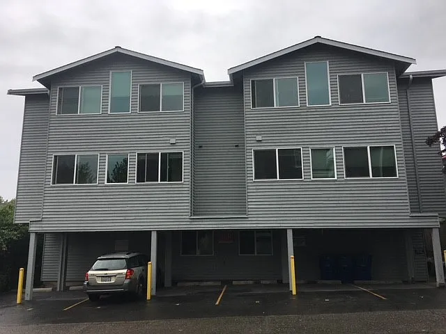 7432 4th Ave NE — Photo 11
