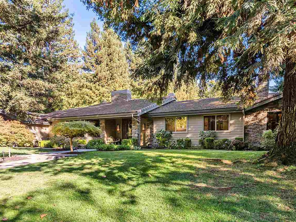 1st image of 2128 Deer Oak Way