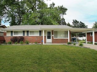 25 Flamingo Dr, Hazelwood, MO