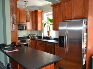 104 Myrtle St #1, Boston, MA 02114