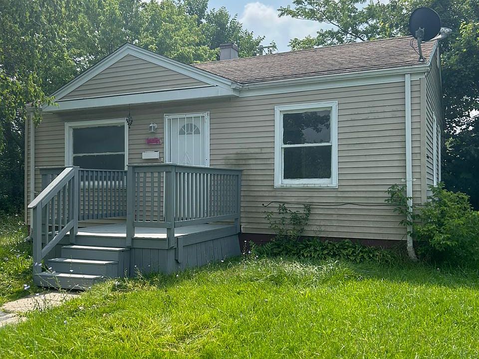 1st image of 204 E Nevada St #1