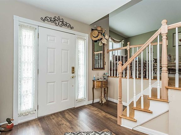 3rd image of 58 Heller Pl