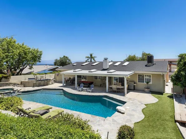 24625 Gilmore St, West Hills, CA 91307