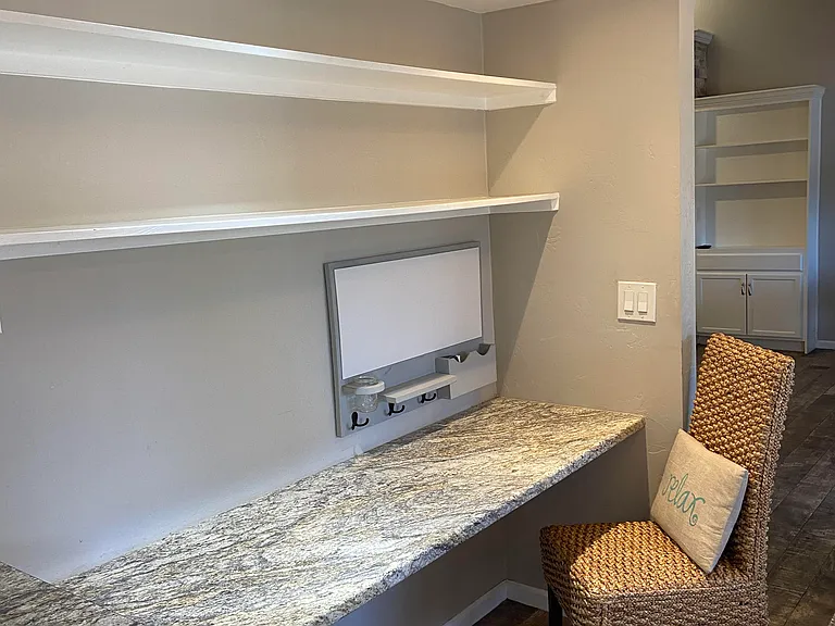 102 W Loma Vista Dr #104 — Photo 3