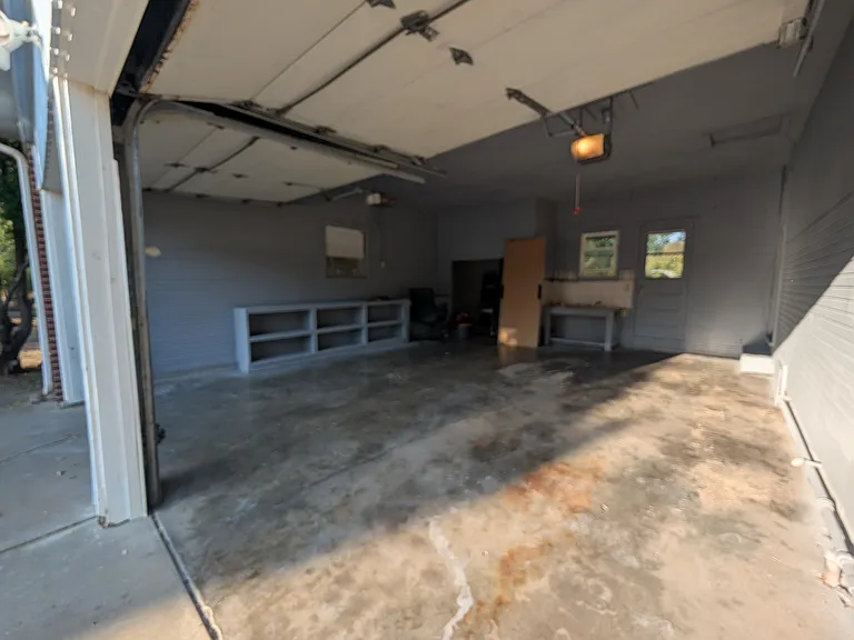 2250 S Hillside St — Photo 4