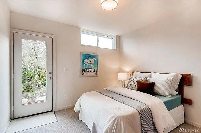 1st floor Bedroom