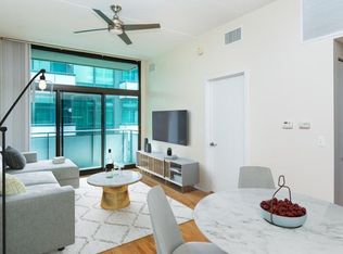 660 W Wayman St UNIT 406, Chicago, IL 60661