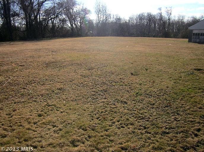 2nd image of 400 Thomas Run Rd