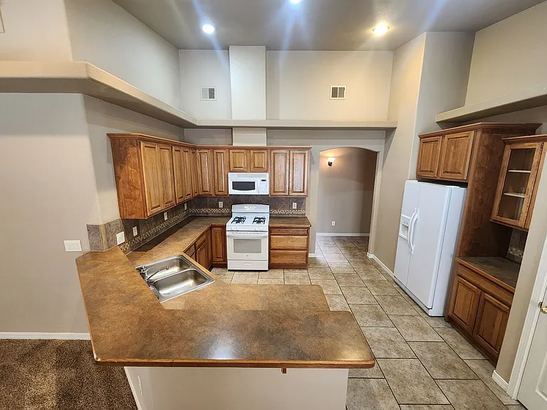 2777 Conventry 2777 Coventry — Photo 10