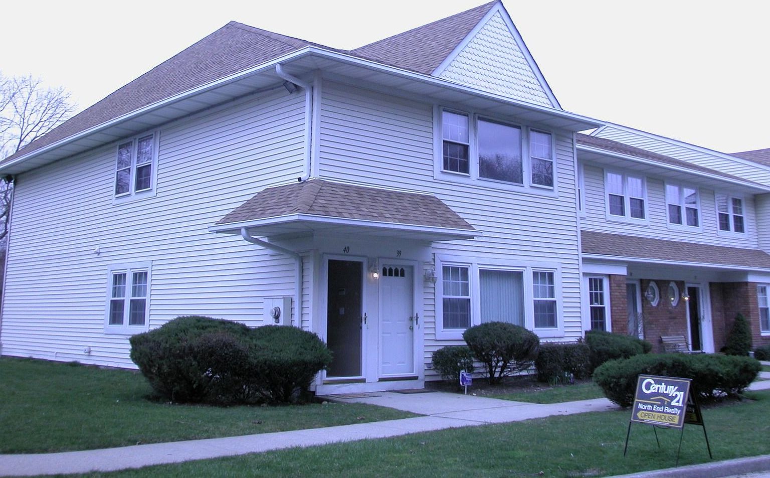 40 Gazebo Ln, Holtsville, NY 11742 Zillow