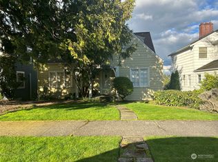 5038 Nicklas Pl NE, Seattle, WA 98105