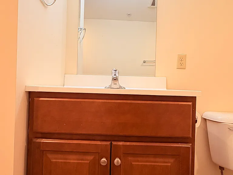 191 College St #203 — Photo 44