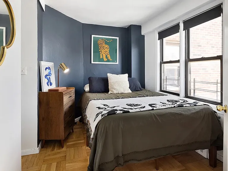 245 E 24th St #16A — Photo 4