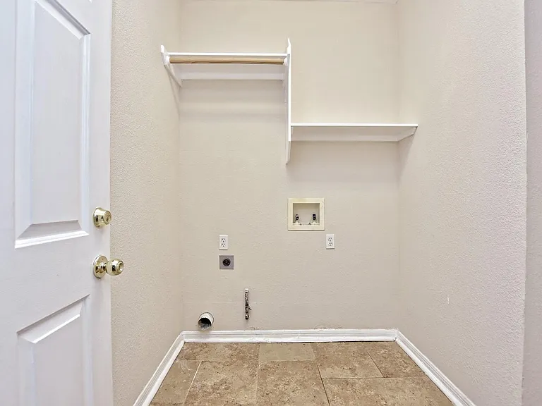 1311 Hunter Ace Way — Photo 27