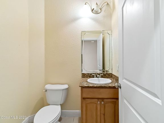 4th image of 1800 Kole Pl Unit 105