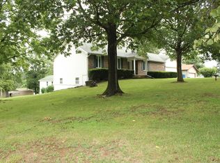 803 E Crestwood Ct, Stockton, MO 65785