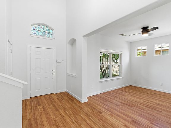 5th image of 10020 Chrysalis Dr