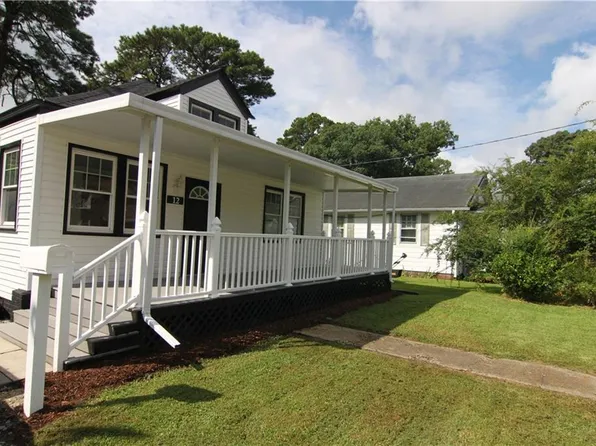 12 Oakcrest St, Portsmouth, VA 23702