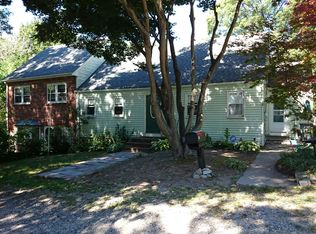 19 Farragut St, West Roxbury, MA 02132