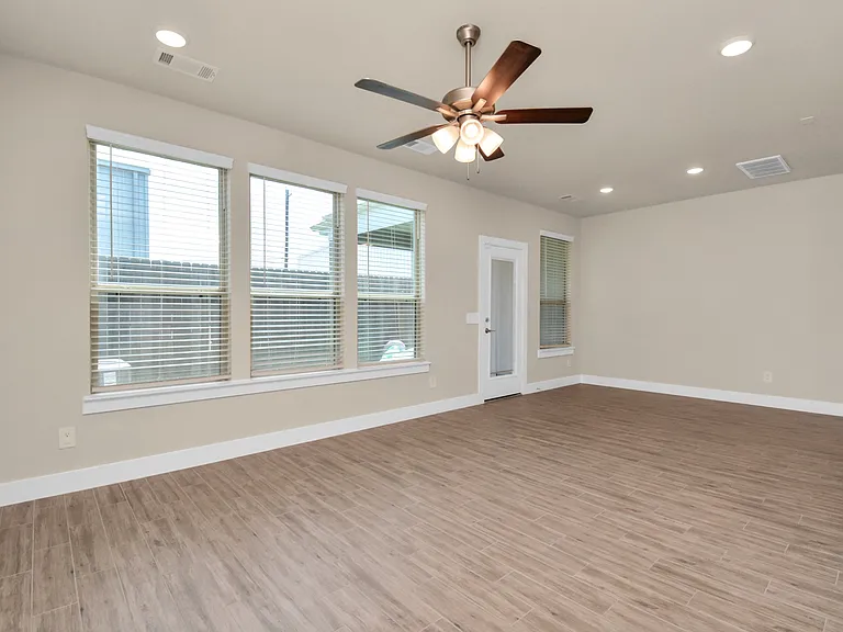 1722 Summerlyn Terrace Dr — Photo 14