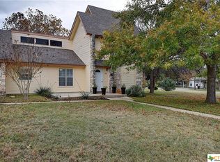 102 Oak Bluff Blvd, Boerne, TX 78006